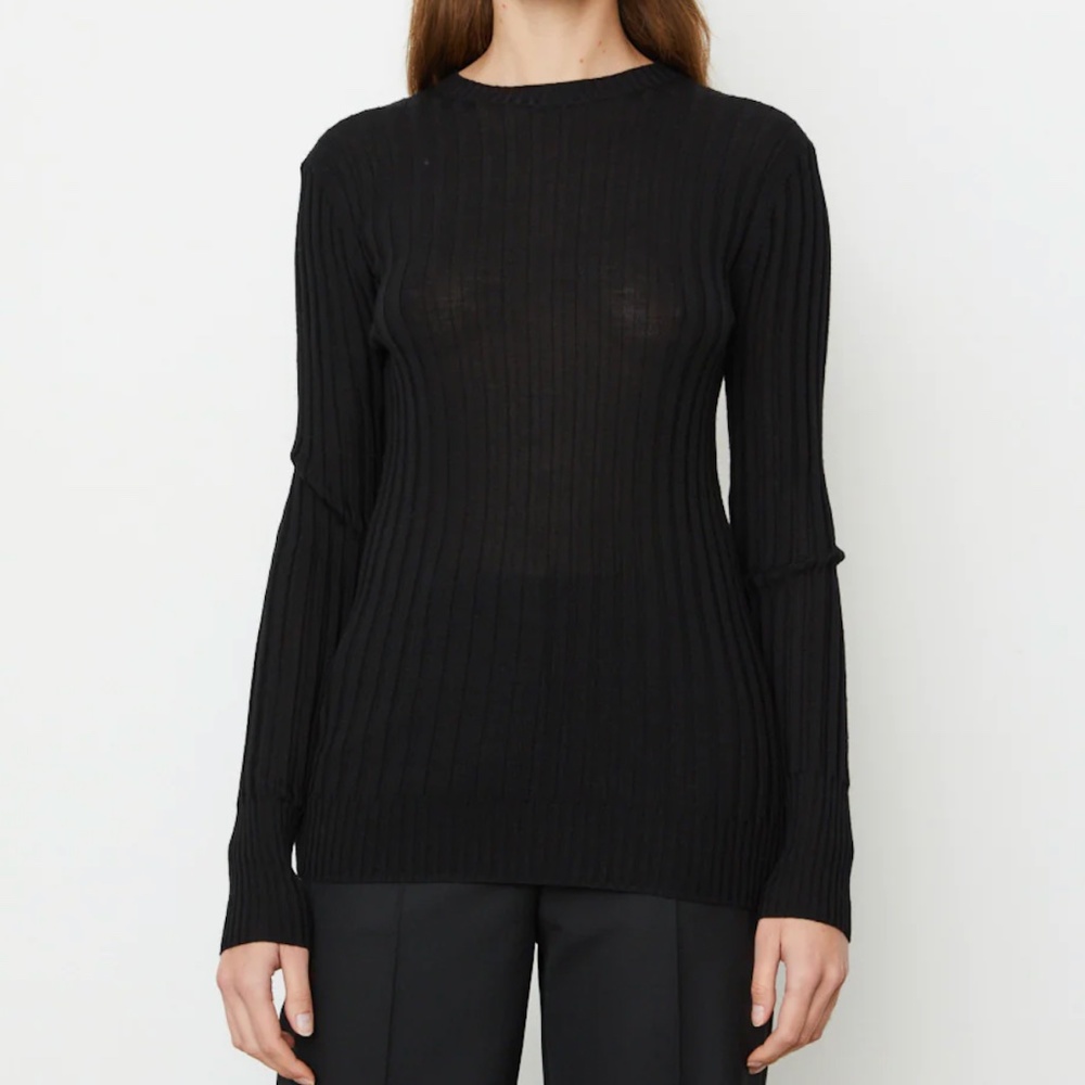 Round Neck ribbed wool knit black sweater